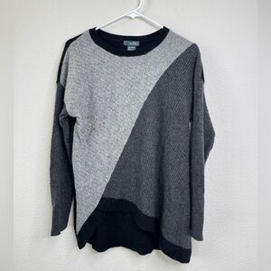 Griffen Cashmere 100% Women’s Sweater‎ L Black Gray Colorblock Asymmetrical Hem